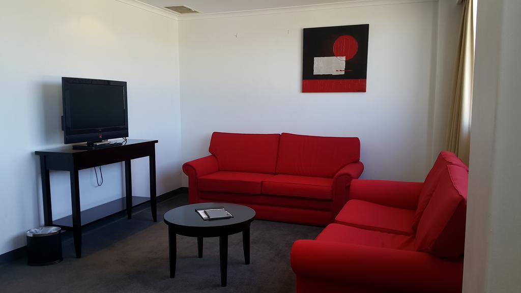 Leichhardt Hotel Rockhampton Bagian luar foto