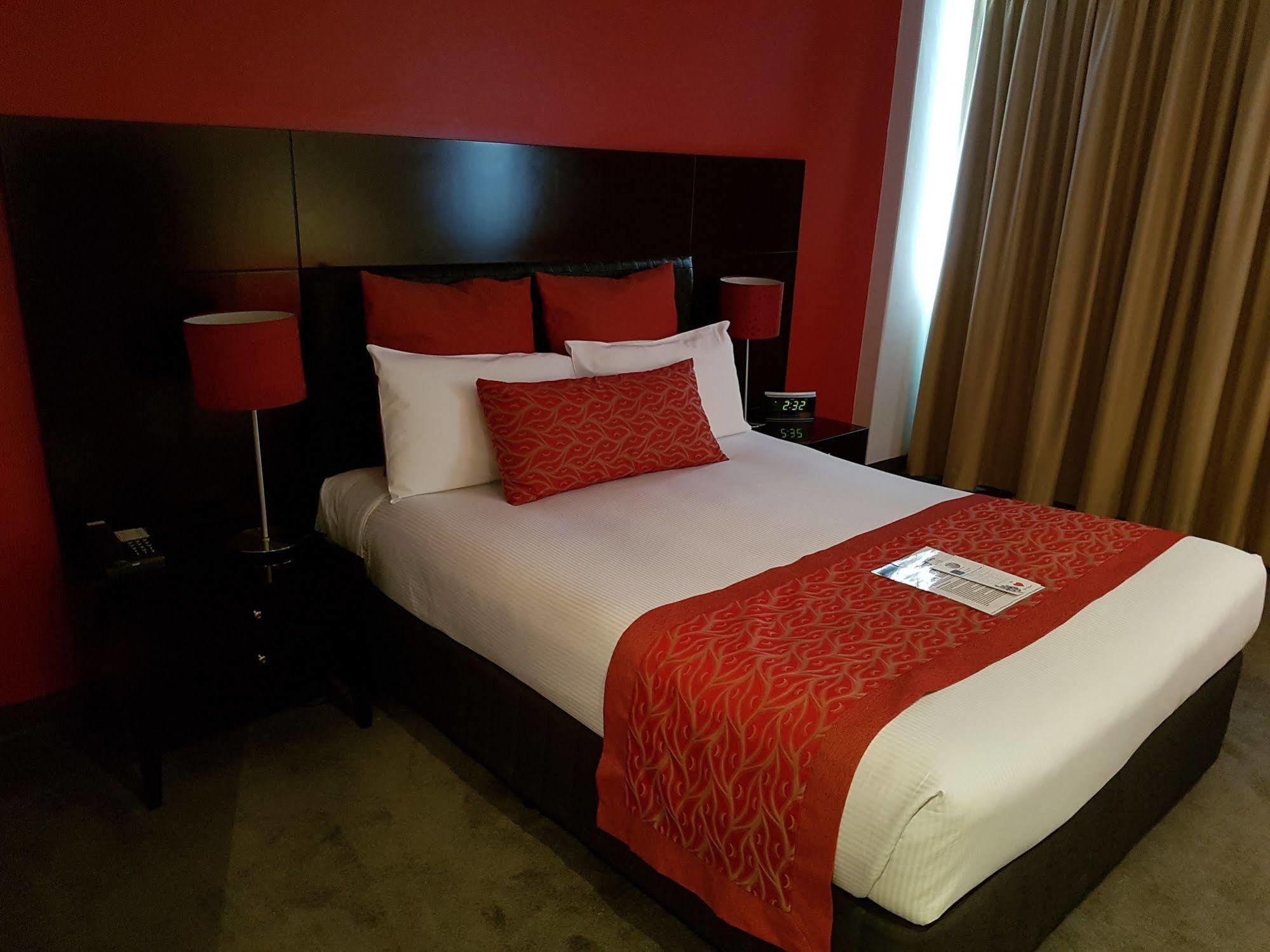 Leichhardt Hotel Rockhampton Bagian luar foto