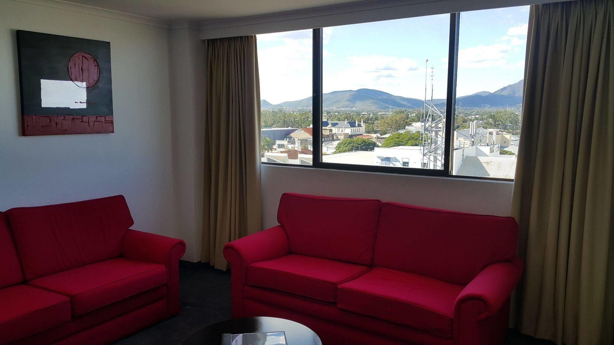 Leichhardt Hotel Rockhampton Bagian luar foto