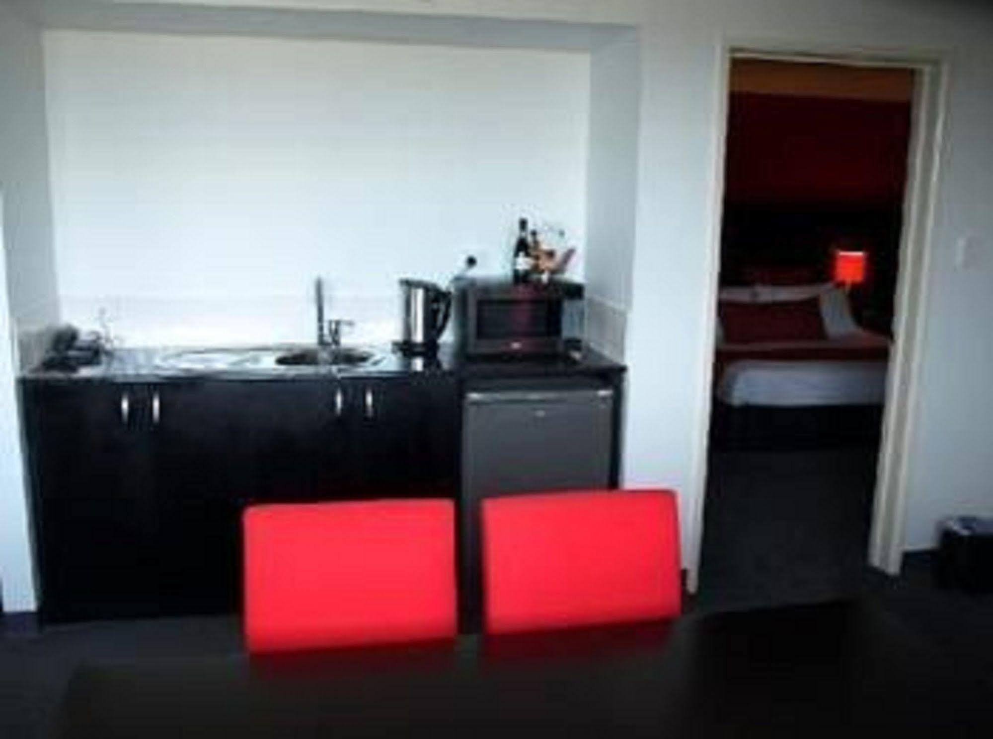 Leichhardt Hotel Rockhampton Bagian luar foto