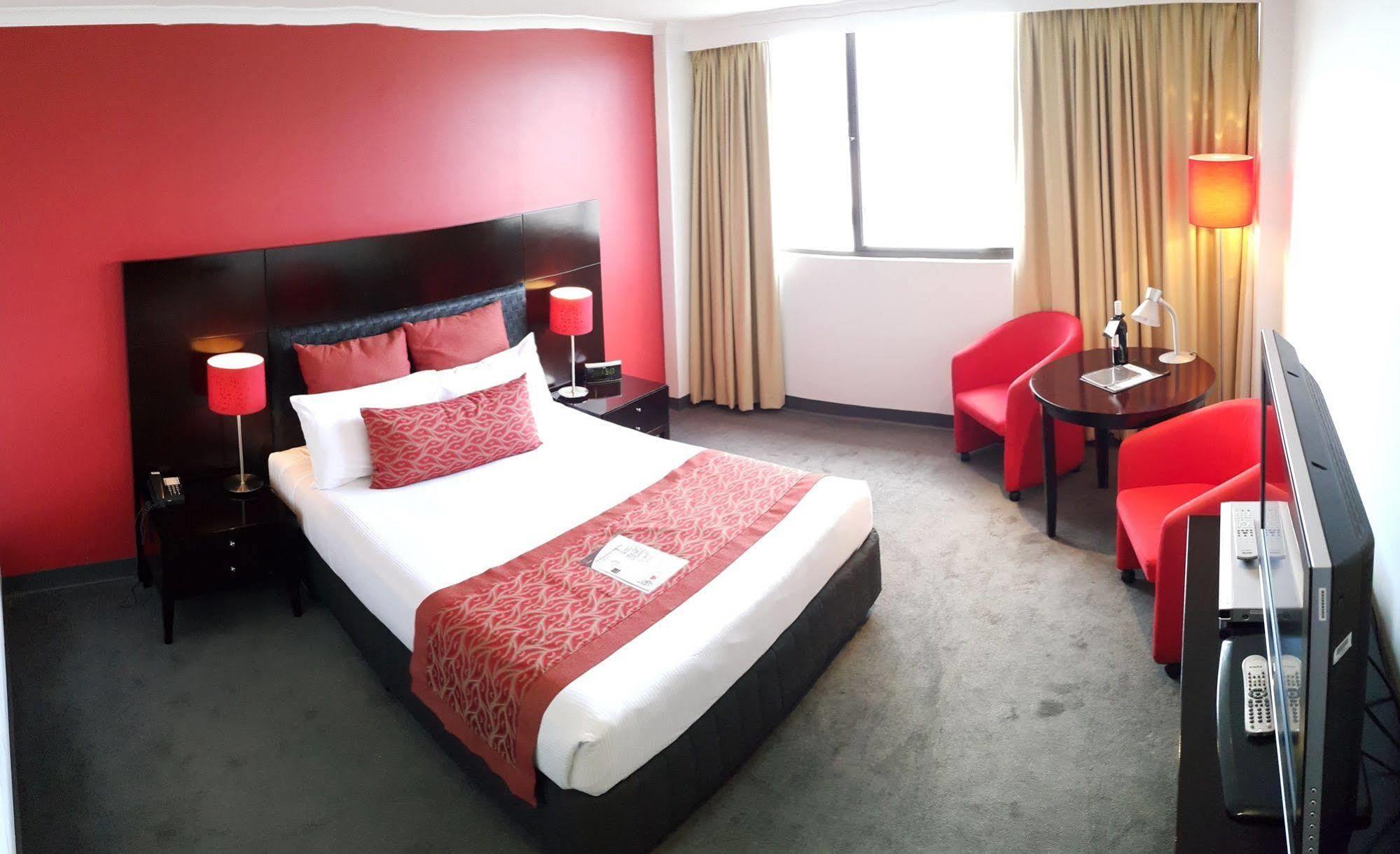 Leichhardt Hotel Rockhampton Bagian luar foto