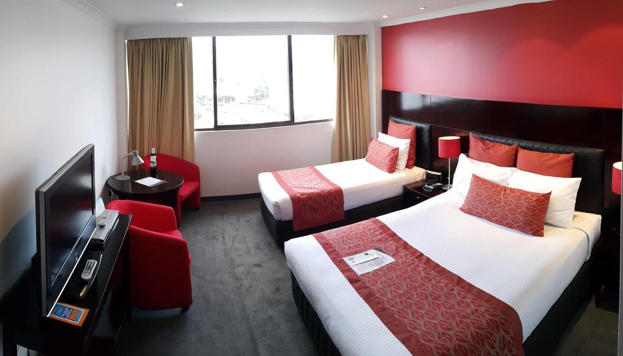 Leichhardt Hotel Rockhampton Bagian luar foto