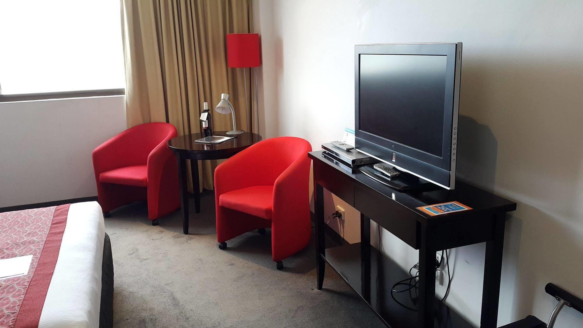 Leichhardt Hotel Rockhampton Bagian luar foto