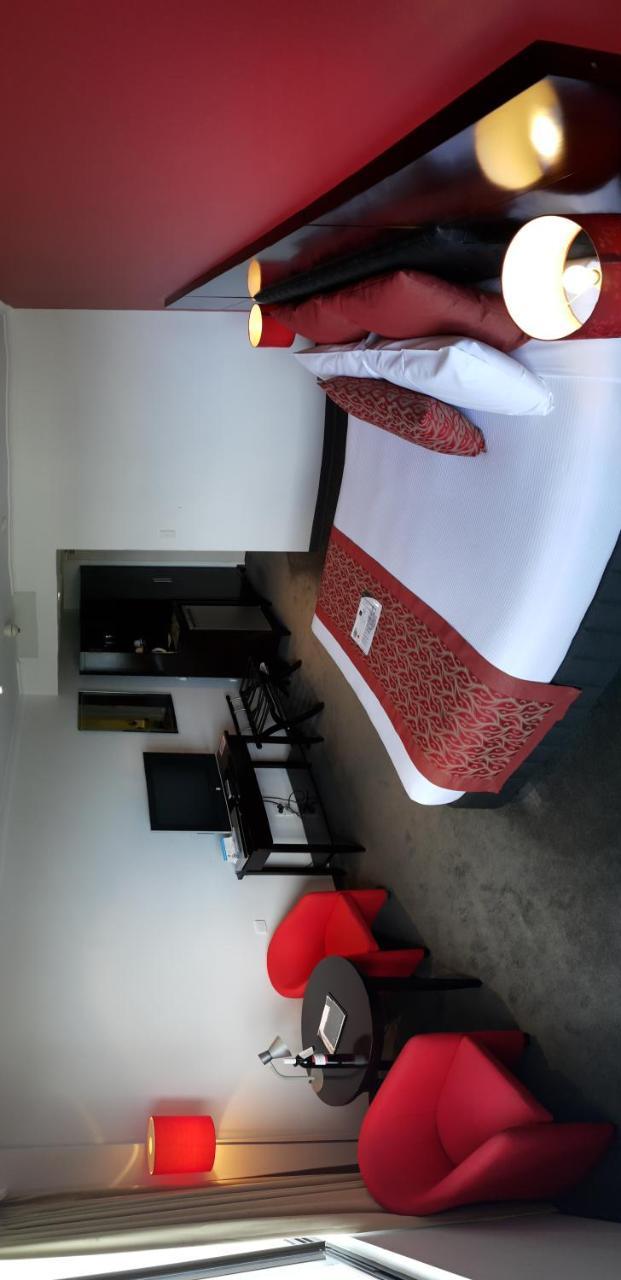 Leichhardt Hotel Rockhampton Bagian luar foto